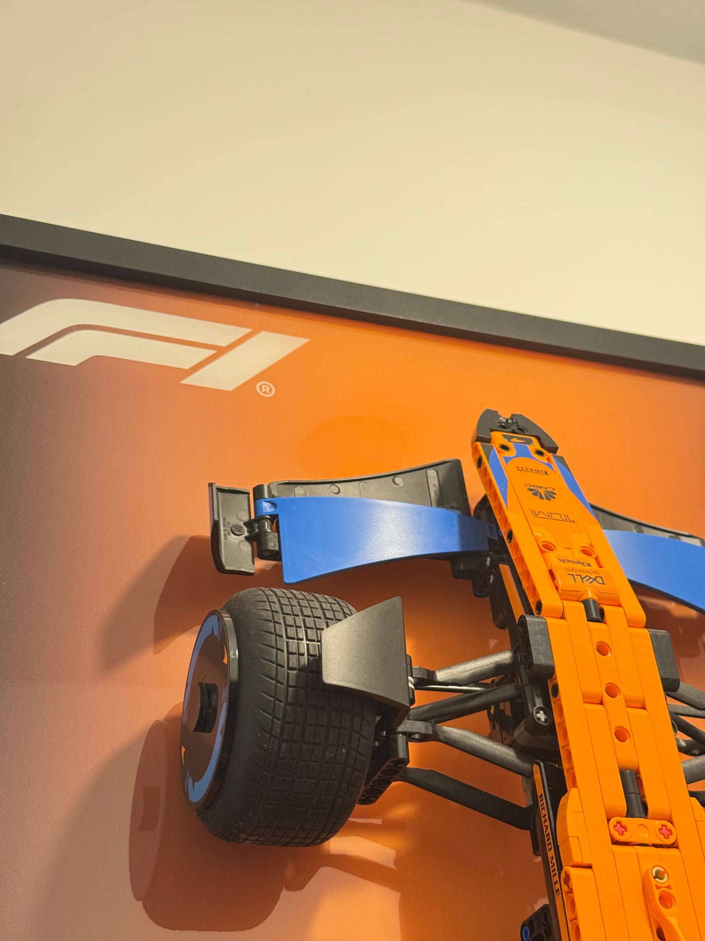 Premium Acrylic & Wood Wall Display for LEGO® Technic McLaren Formula 1™ Race Car (42141) – 80x50cm