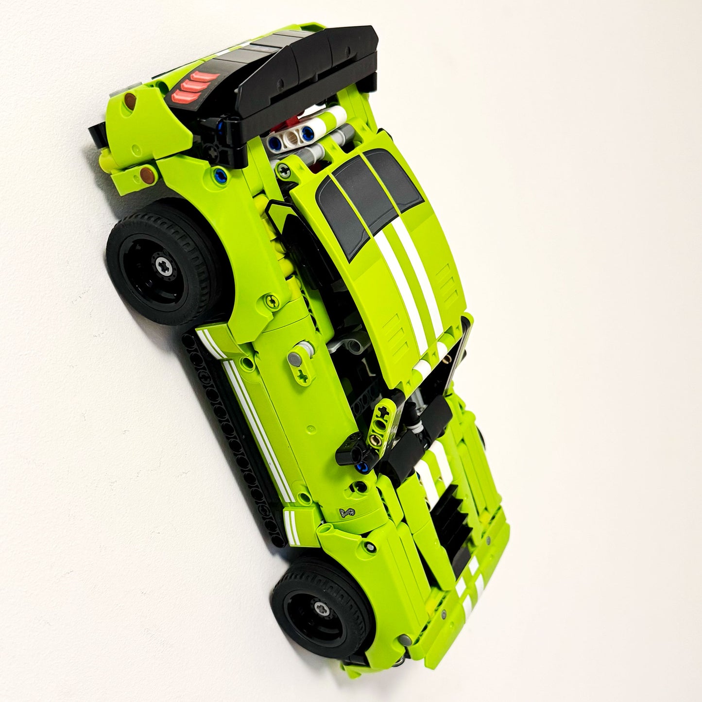 Horizontal Wall Mount for LEGO® Technic Ford Mustang Shelby GT500 (42138)